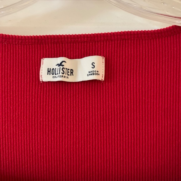 Hollister Cherry Red Cropped Square-neck Long-sleeve Top - Picture 3 of 3